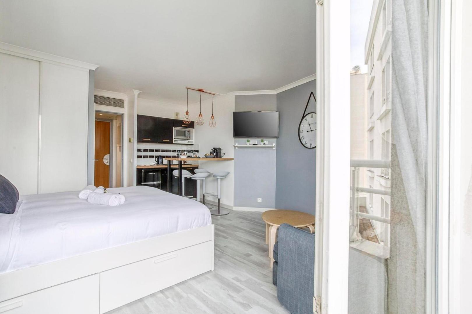 Joli Studio A Courbevoie - La Defense Екстер'єр фото